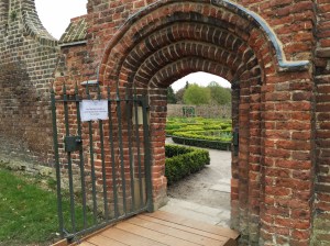 secret garden fulham palace