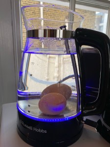 boiling eggs in the kettle